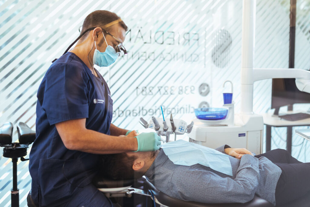 Implantes Dentales en Barcelona