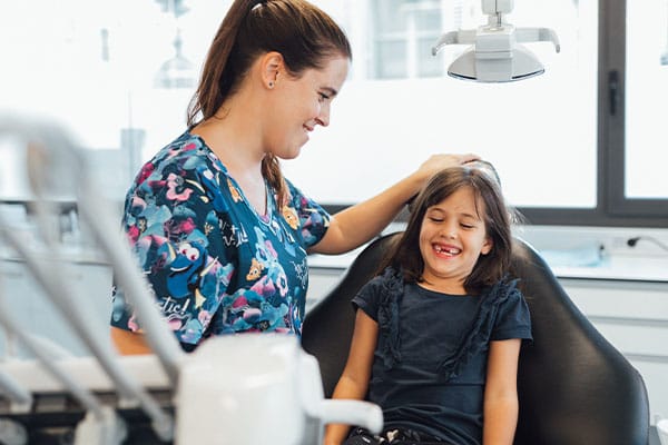 Odontopediatría Barcelona - Odontopediatra - Mordida abierta en niños